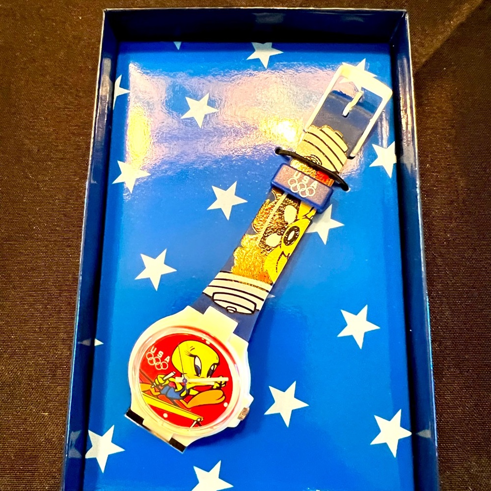 Warner Bros Tweety, bird, watch